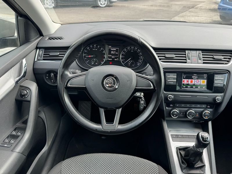 Škoda Octavia (2015) Ambition 1.6 TDI 81kW - fotka 14 z 29