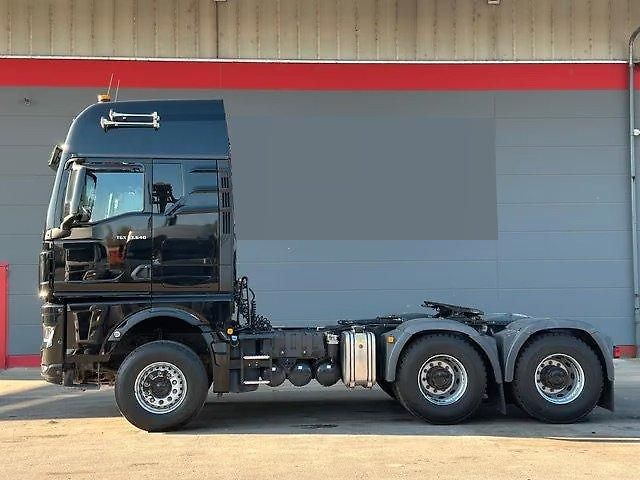 MAN TGX (2022) 33.640 BL 6x4 hydraulika - fotka 6 z 27
