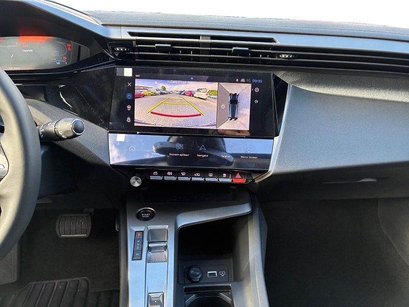Peugeot 308 (2026) ALLURE Hybrid 145 e-DCS6      - fotka 11 z 15