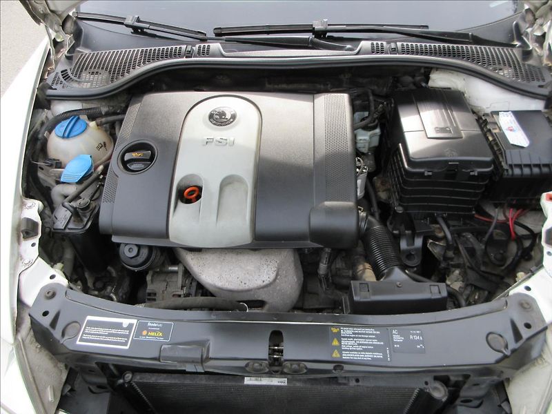 Škoda Octavia 1,6 i, 85Kw, Klima, Tažné. Nov - fotka 27 z 29