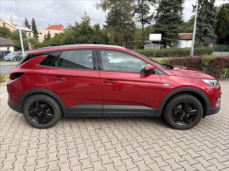 Opel Grandland X 1,5 - fotka 6 z 17