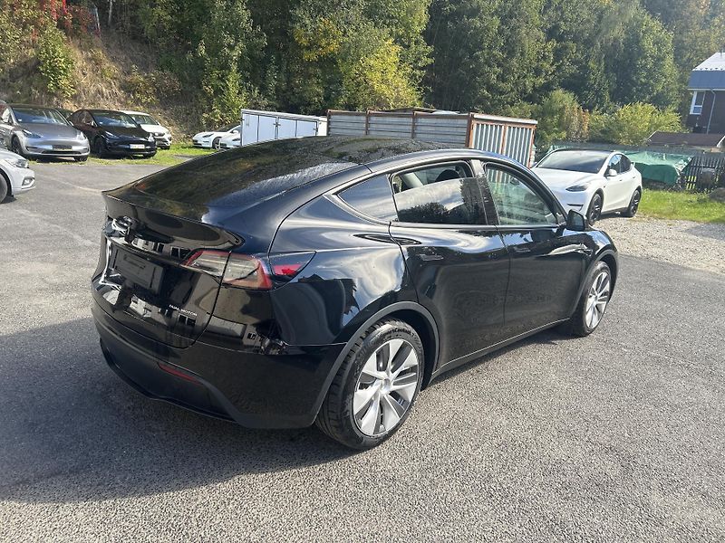 Tesla Model Y ZAMLUVENO ! TZ SOH 95,0% - fotka 2 z 11