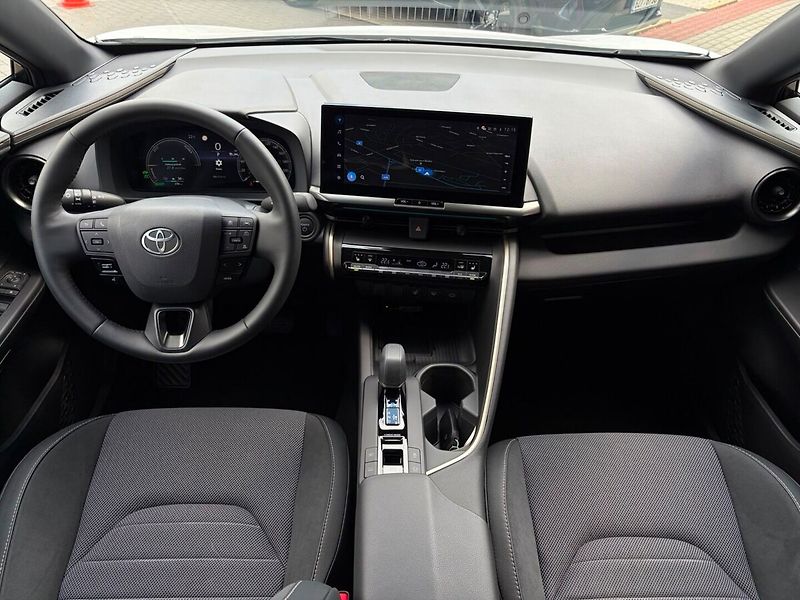 Toyota C-HR 2.0 PHEV Executive - fotka 16 z 21