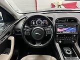 Jaguar F-Pace 2.0 D, Automat, 4x4, Na Opravu - náhled 16