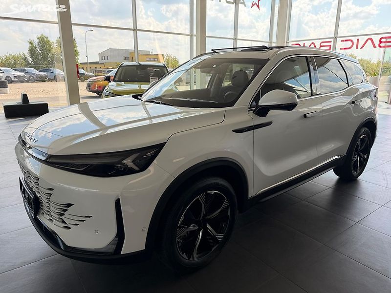 BAIC X75 (2025) ALL IN 130 kW Panorama DCT - fotka 3 z 28