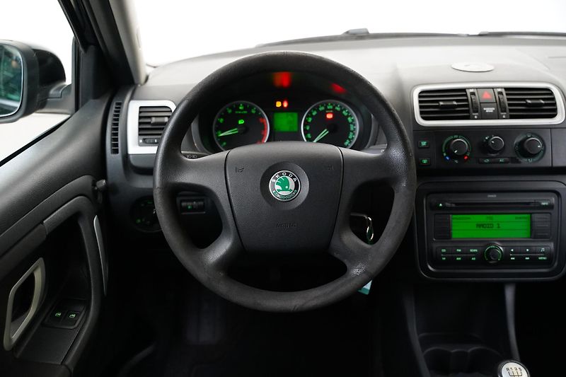 Škoda Fabia - fotka 15 z 27
