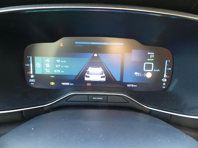 Citroën C5 Aircross (2022) Hybrid 225 ë-EAT8 SHINE+ - fotka 15 z 30