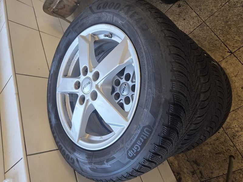 Ford Mondeo (2021) 2.0 Kamera Tažné ECOBLUE - fotka 35 z 36
