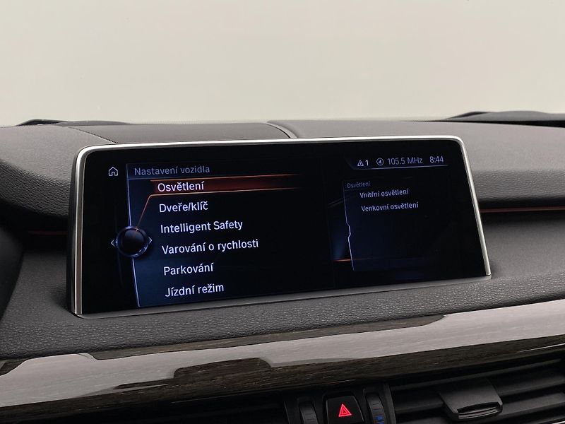 BMW X5 XDRIVE 30d AUT CZ - fotka 40 z 65