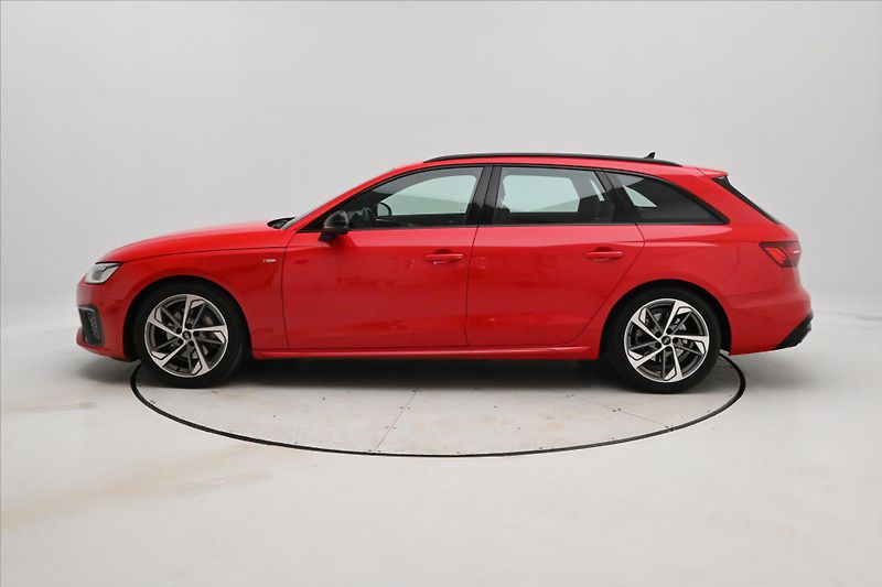 Audi A4 2,0 40TDI 150kW QUATTRO S-LINE - fotka 8 z 33