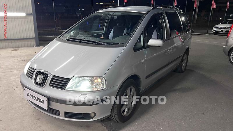 Seat Alhambra (2007) 2.0 TDi, ČR, xenon, autoAC - fotka 1 z 3