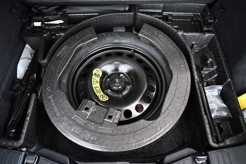 Ford Kuga (2021) 2.5 VIGNALE VIRTUAL LED ACC BO - fotka 46 z 48
