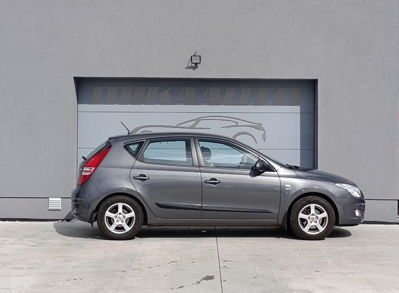 Hyundai i30 1.4 CVVT 80kW ČR  - fotka 4 z 31