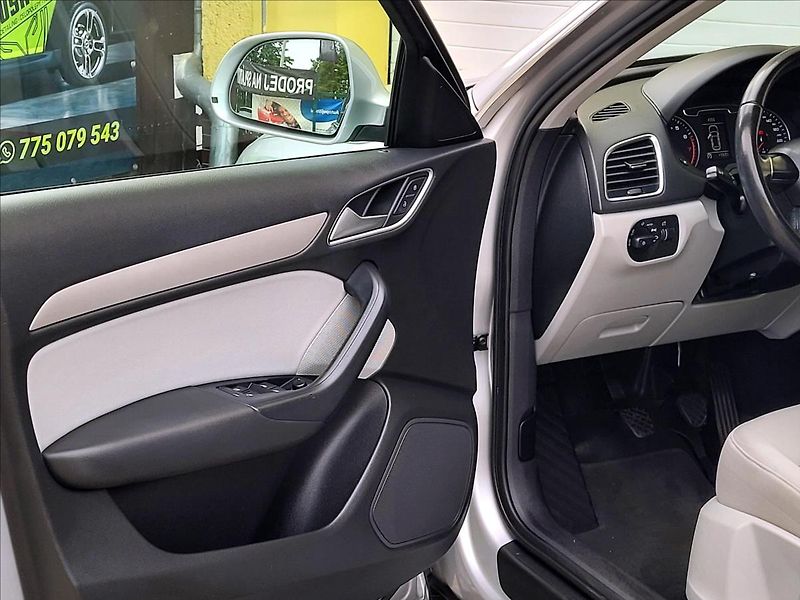 Audi Q3 2,0 TFSi Quattro SERV.KNÍŽKA - fotka 30 z 47