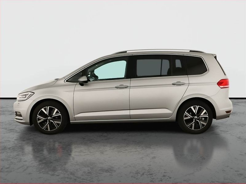 Volkswagen Touran (2020) Highline 2.0 TDI, Automat - fotka 3 z 21