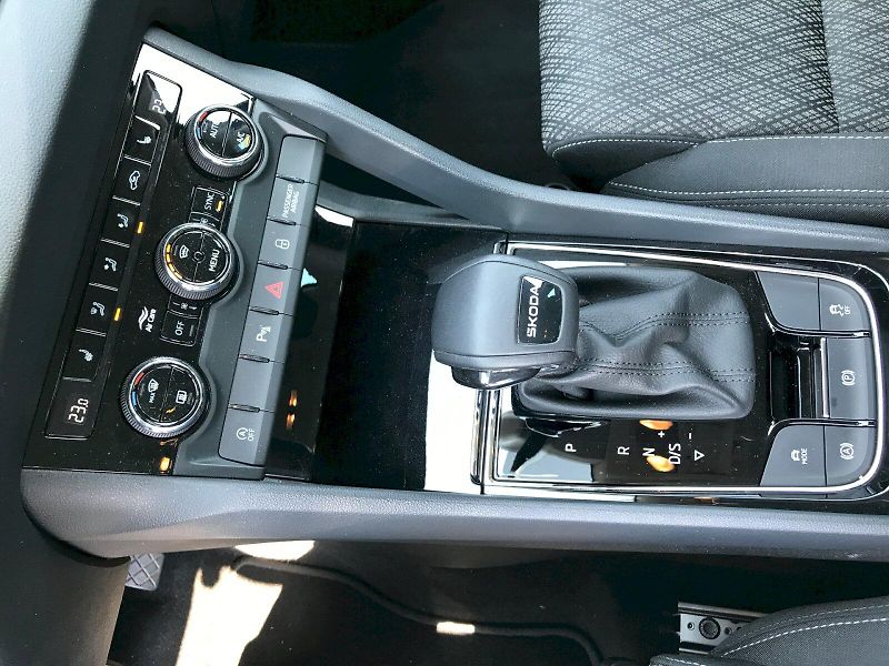 Škoda Karoq (2025) SEL TS 110/1.5 A7F - fotka 27 z 27