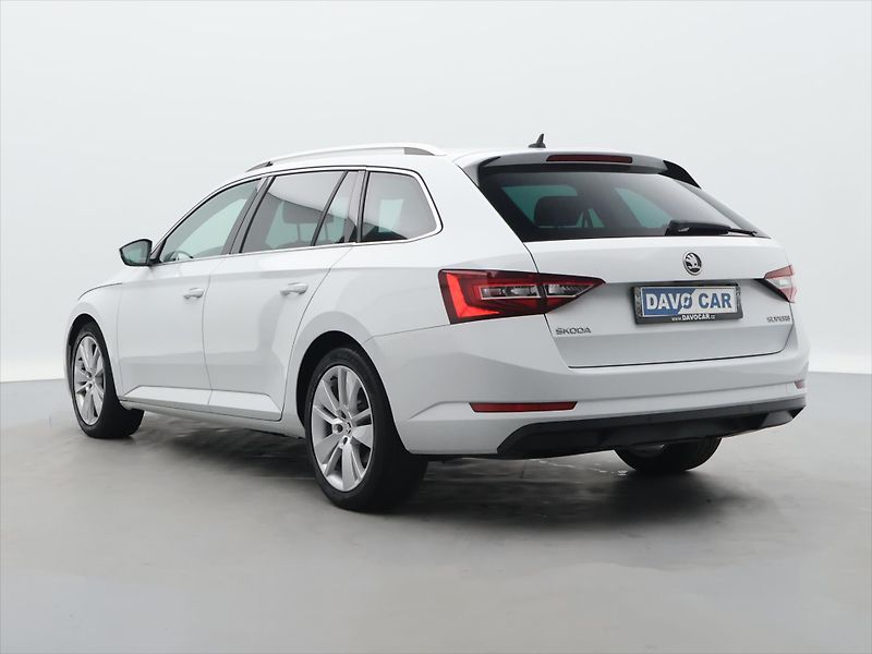 Škoda Superb 2.0 TDI DSG CZ Style Plus Kůže - fotka 5 z 37