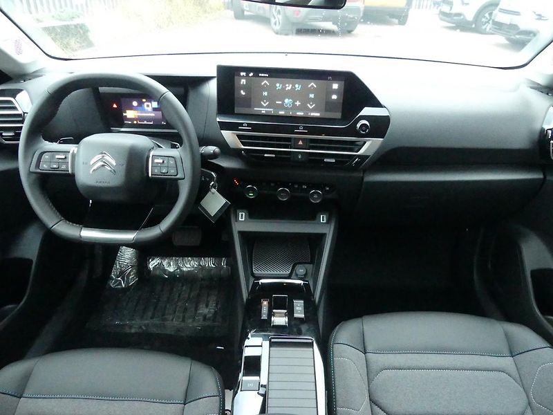 Citroën C4 (2026) MAX Petrol 130k Automatic - fotka 12 z 21