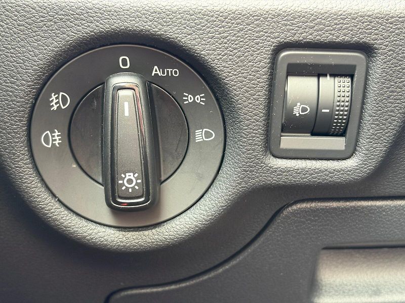 Škoda Scala (2025) 1.0 TSI / 85 kW / SELECTION - fotka 19 z 35