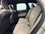 Volvo XC60 2,0  B5 Plus Dark - náhled 11