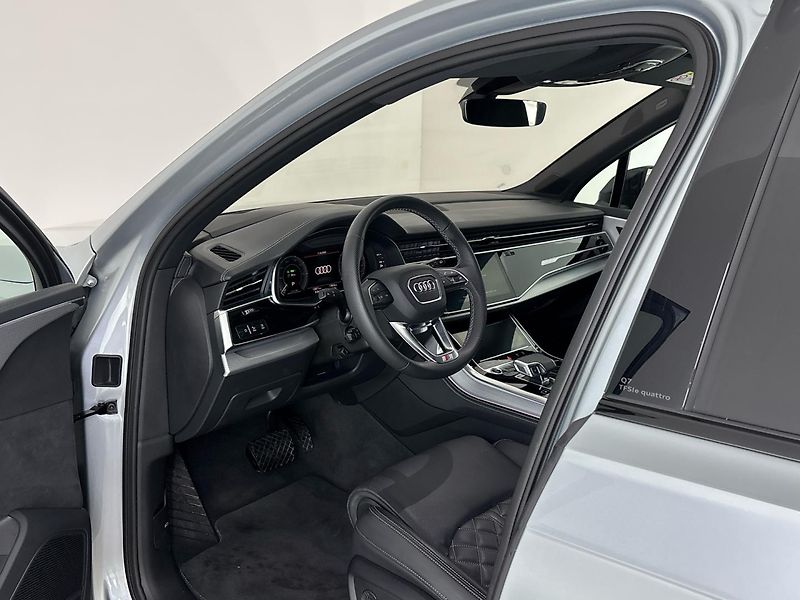 Audi Q7 60 S-Line quattro - fotka 6 z 31