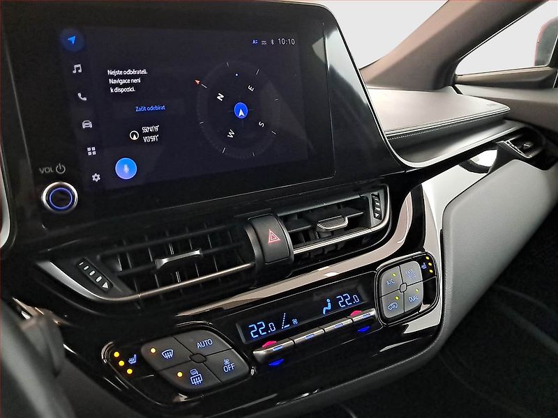 Toyota C-HR (2023) 1.8 Hybrid - fotka 13 z 16