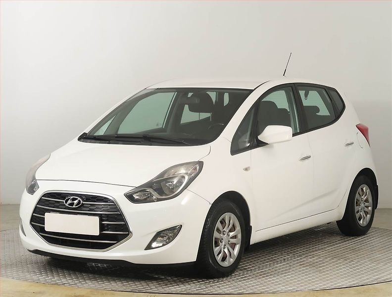Hyundai ix20 (2019) 1.6 CVVT, ČR,1.maj - fotka 2 z 16