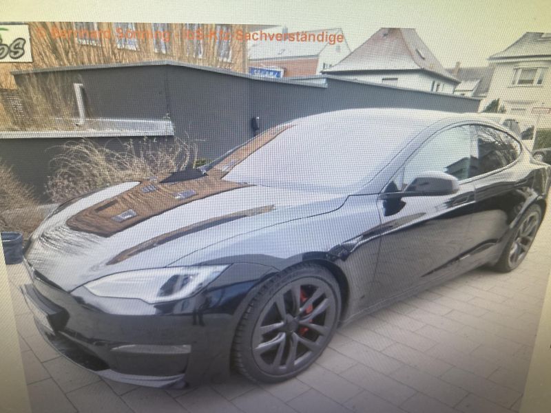 Tesla Model S PLAID PERFORMANCE - fotografie inzerátu