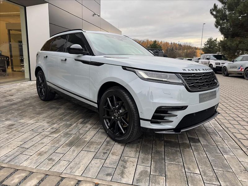 Land Rover Range Rover Velar 2,0 D200 DYNAMIC SE AWD - fotka 12 z 33