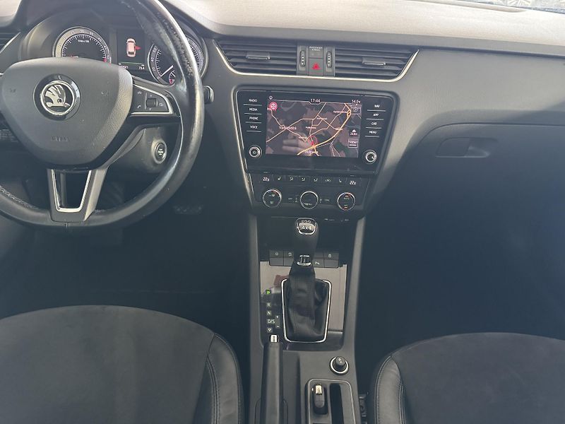 Škoda Octavia (2017) 2,0TDi DSG 4X4 NAVI TAŽNÉ LED - fotka 17 z 21