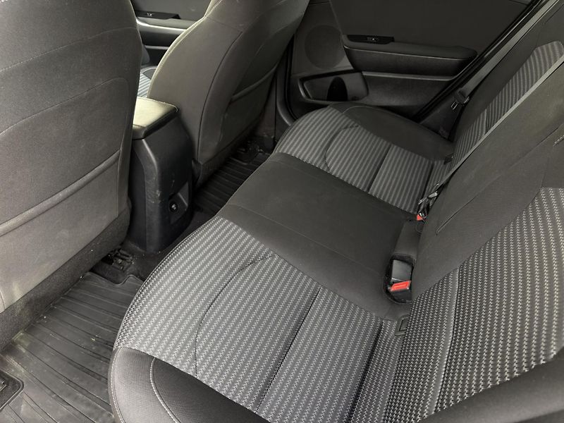Kia Ceed 1.5 T-GDi 117kW DCT TOP - fotka 11 z 21