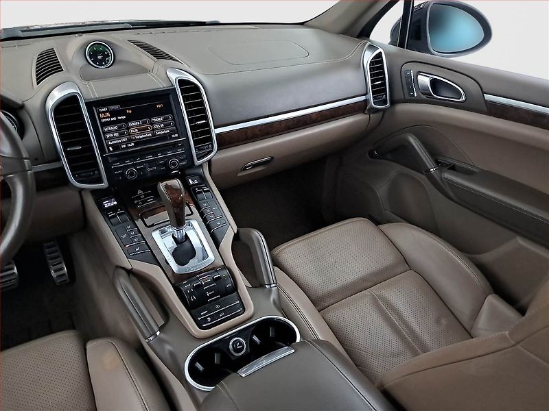 Porsche Cayenne (2011) S, 4X4, Automat, Kůže, Navi - fotka 8 z 27