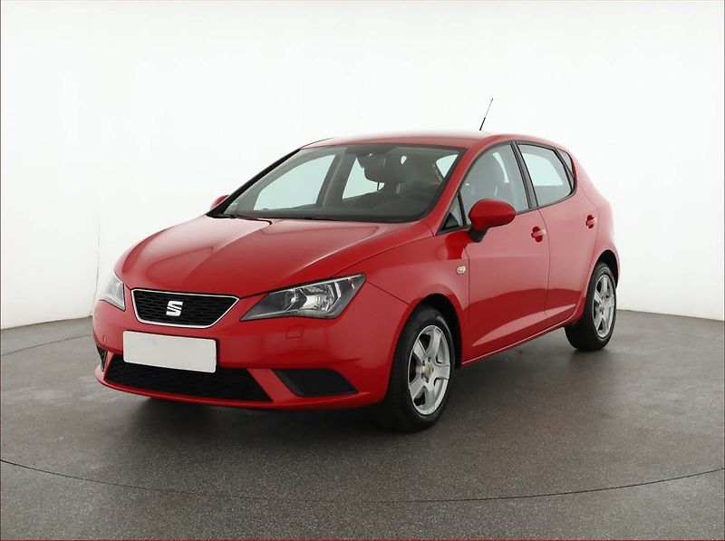 Seat Ibiza (2015) 1.4 TDI, Navi, Park. senzory - fotka 2 z 17
