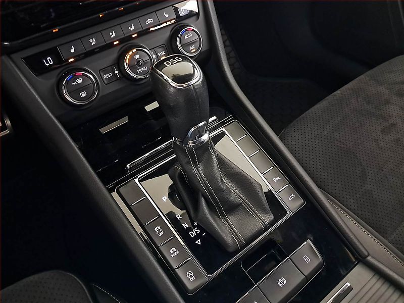 Škoda Superb (2018) Sportline 2.0 TDI, Automat - fotka 13 z 27
