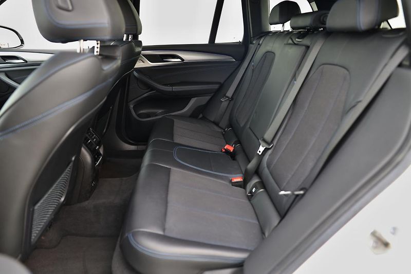 BMW X3 xDrive20d - fotka 5 z 13