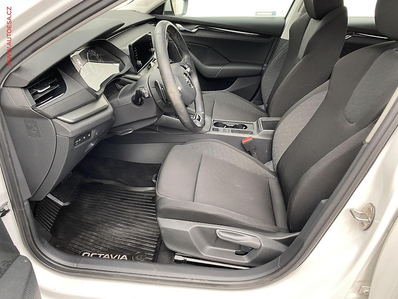 Škoda Octavia (2021) 1.5TSi e-TEC, 1.maj,ČR - fotka 9 z 17