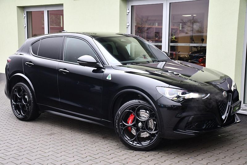 Alfa Romeo Stelvio 2.9V6 Bi-T.382 kW QUADRIFOGLIO - fotka 2 z 46