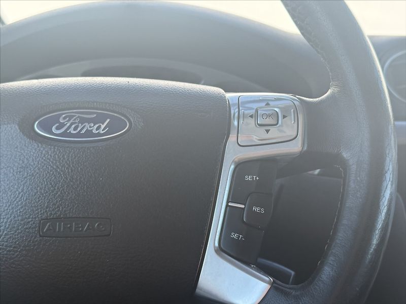 Ford Galaxy 2,0 TDCi 120 kW DPF Ghia - fotka 12 z 22