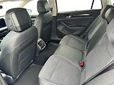 Volkswagen Passat Elegance 2,0 TDI 142 kW 4MOT - náhled 12