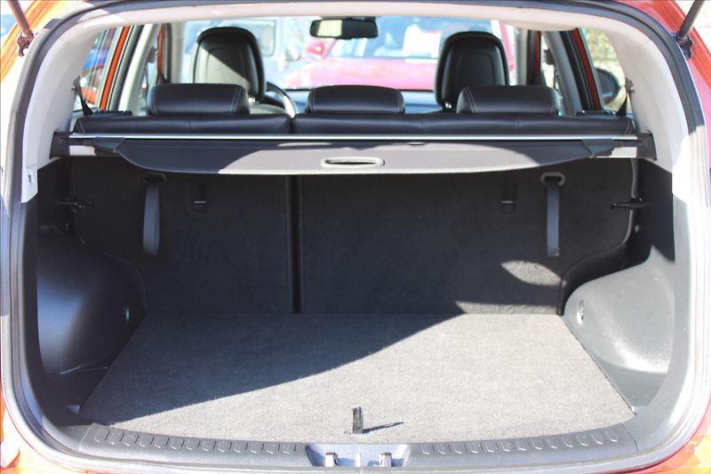 Kia Sportage 2,0 CVVT  ČR,4x4,AUTOMAT - fotka 25 z 31