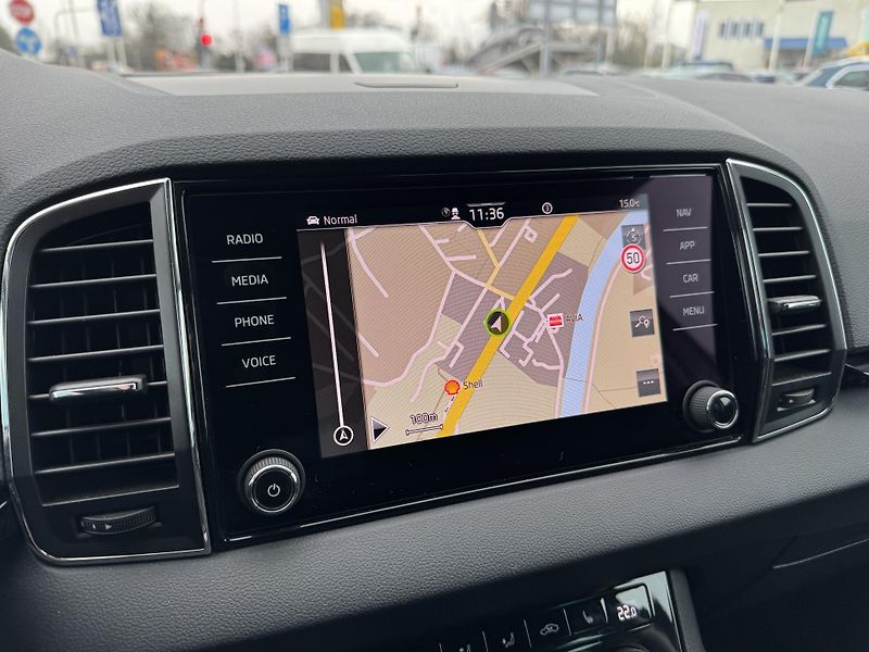 Škoda Karoq (2023) Style 1.5 TSI DSG - fotka 13 z 20