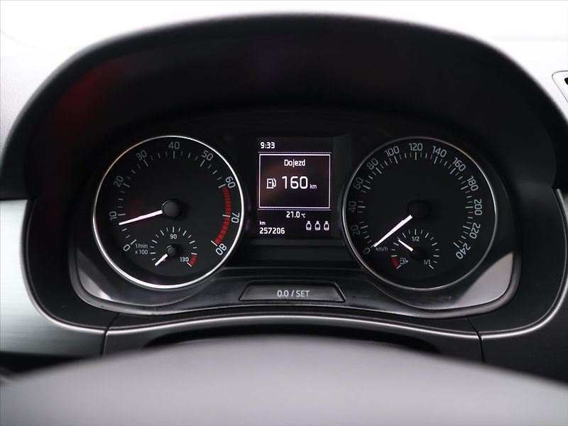 Škoda Fabia 1,2 TSI 81kW Style CZ DPH - fotka 15 z 26