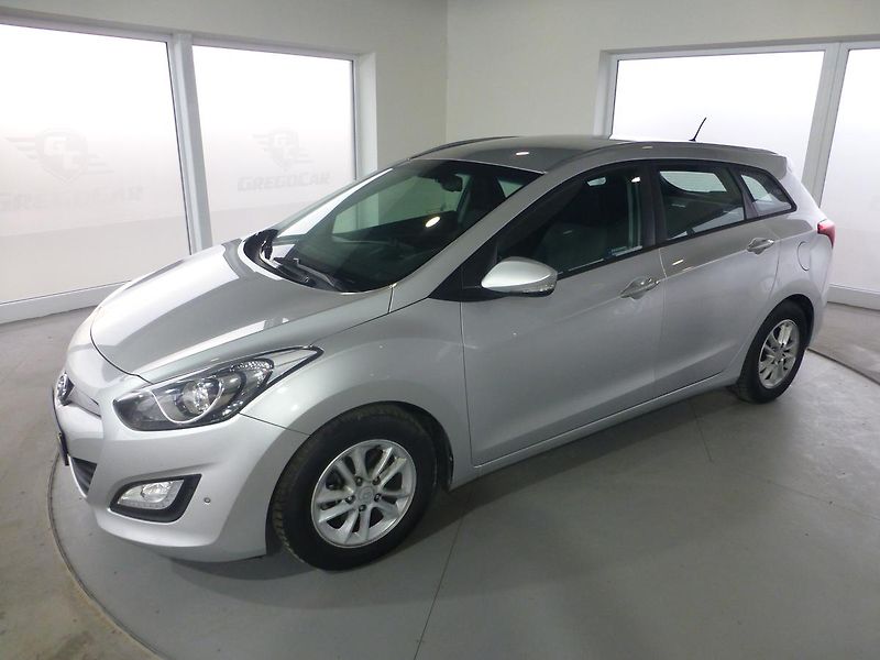 Hyundai i30 (2013) 1,6CRDI*ALU**VYHŘ.SED***KAMERA - fotografie inzerátu