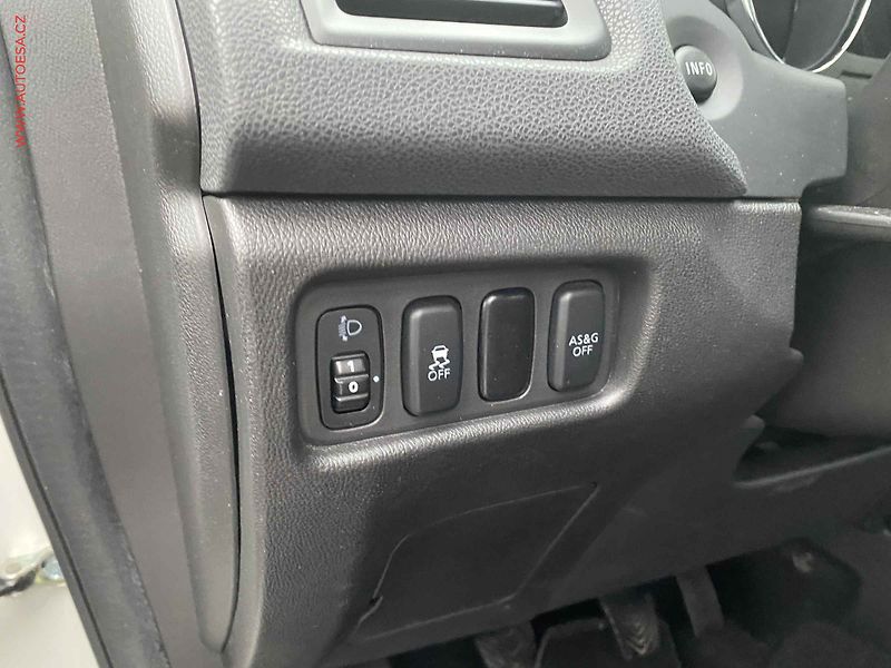 Mitsubishi ASX (2016) 1.6 MIVEC, Edition, kamera - fotka 15 z 17