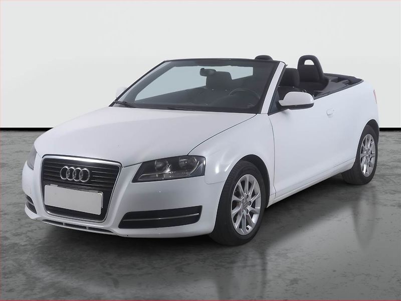 Audi A3 (2011) 1.2 TFSI, Park. senzory - fotka 2 z 18