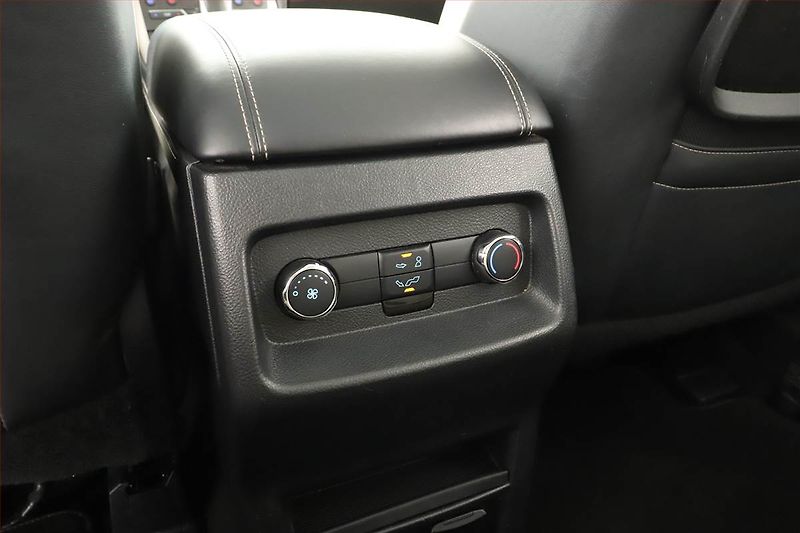 Ford S-MAX (2017) Vignale 2.0 EcoBoost, Automat - fotka 18 z 20