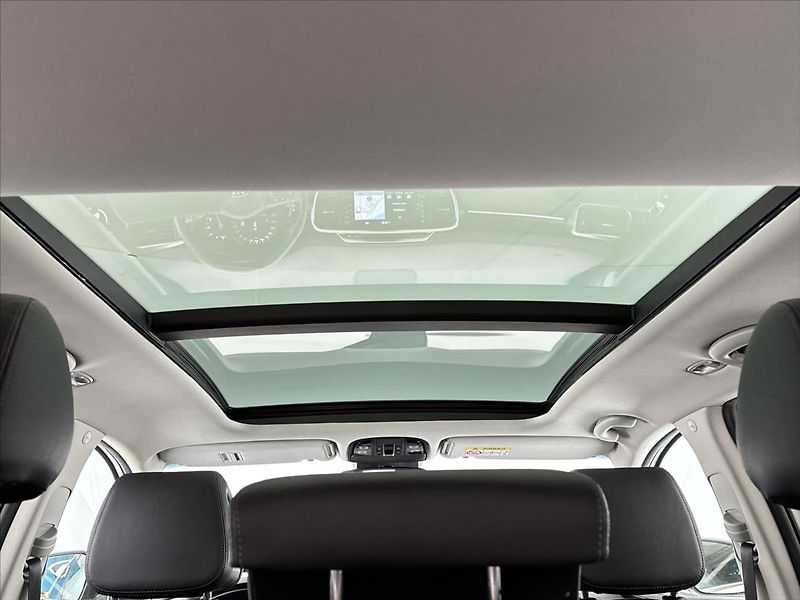 Kia Sorento Exclusive 6AT 4x4 2,2 CRDi - fotka 22 z 42