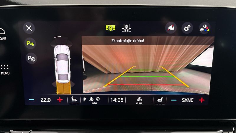 Škoda Octavia 2.0 TSI DSG RS - fotka 12 z 27