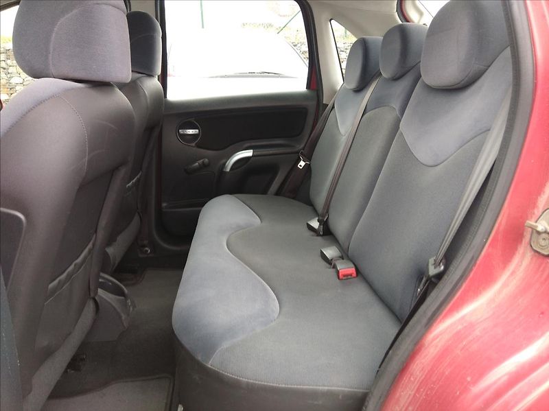 Citroën C3 1,4i *KLIMA*SERVIS* - fotka 24 z 29