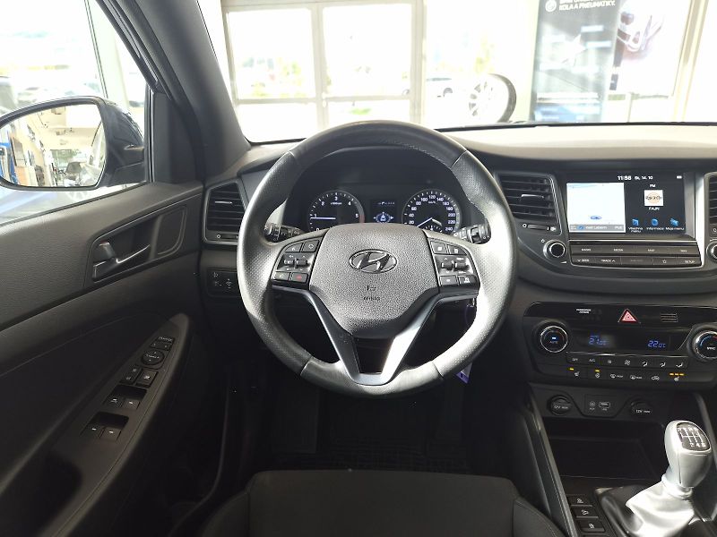 Hyundai Tucson 1.7 Trikolor Go! - fotka 14 z 27